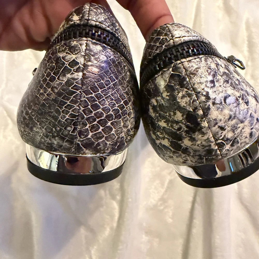 Bellini Black and Silver Women's Flats - Picture 6 of 8
